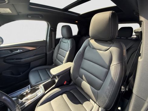 Used 2023 Chevrolet TrailBlazer ACTIV w/ Sun and Liftgate Package image 9