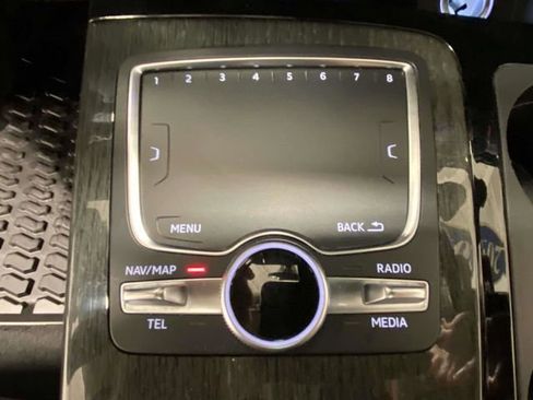 Used 2018 Audi Q7 3.0T Prestige image 20