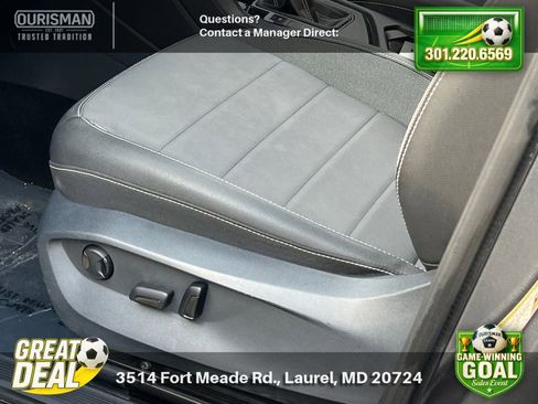 Used 2024 Volkswagen Taos SE FWD image 8