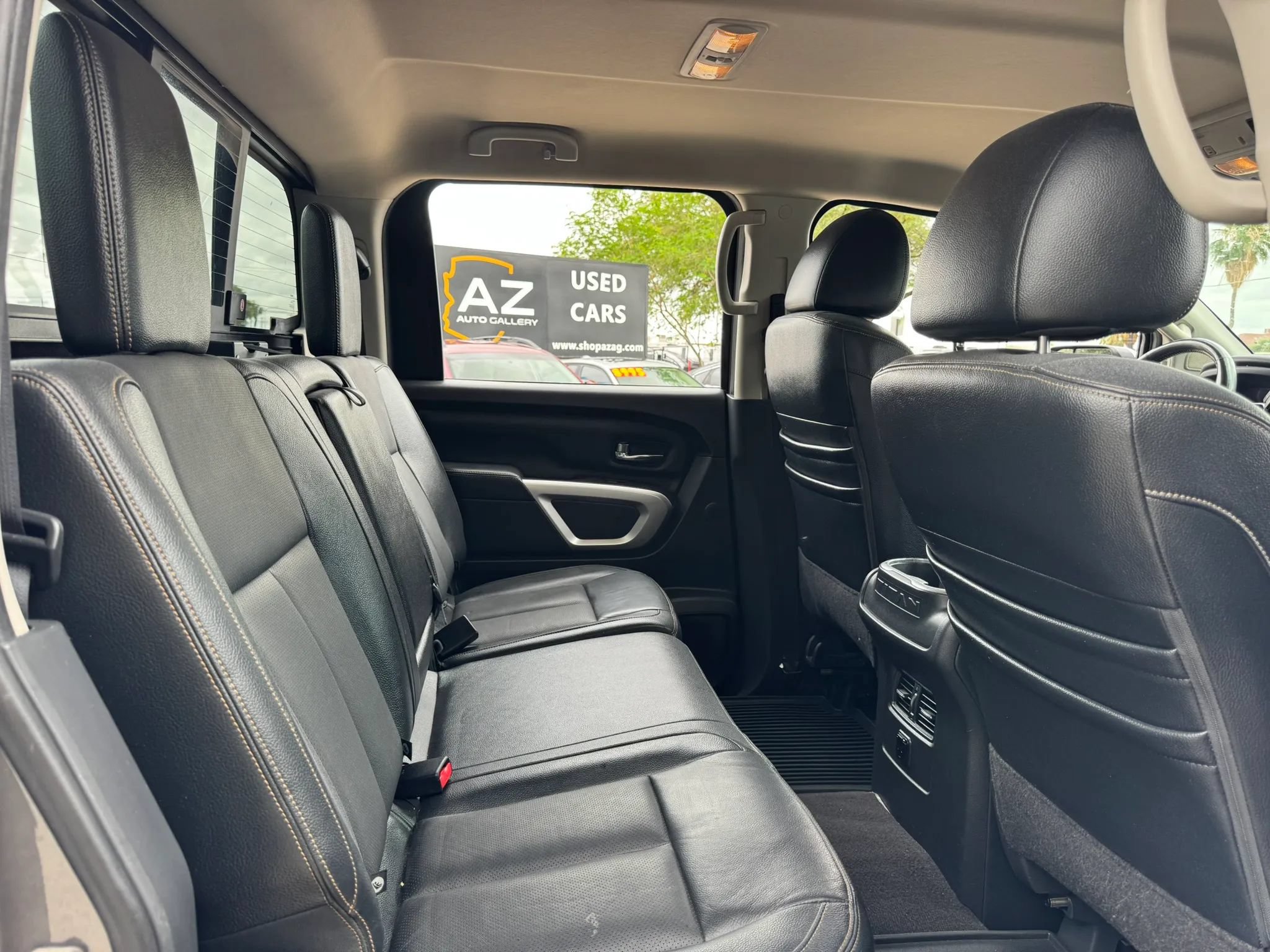 Used 2017 Nissan Titan SL AWD/4WD image 22
