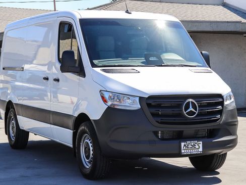 Certified 2025 Mercedes-Benz Sprinter 2500 image 5