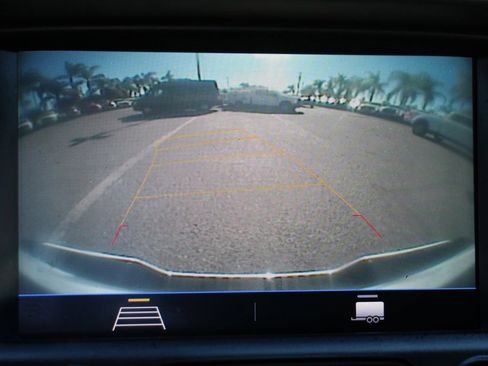 Used 2021 Chevrolet Colorado LT w/ LT Convenience Package image 28