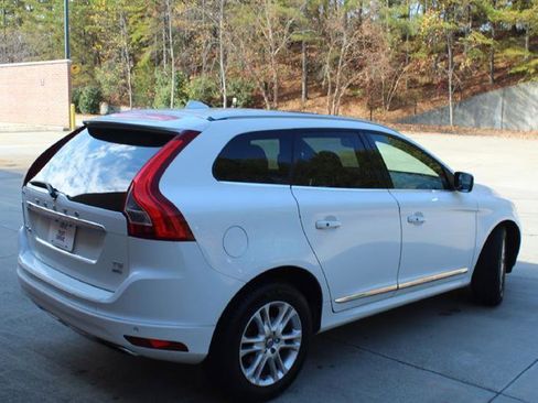 Used 2015 Volvo XC60 T5 w/ Proximity Package AWD/4WD image 5
