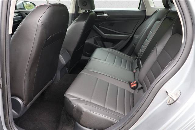 Used 2024 Volkswagen Jetta SE FWD image 21