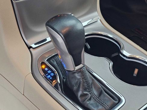 Used 2021 Jeep Grand Cherokee Limited w/ Luxury Group II image 30