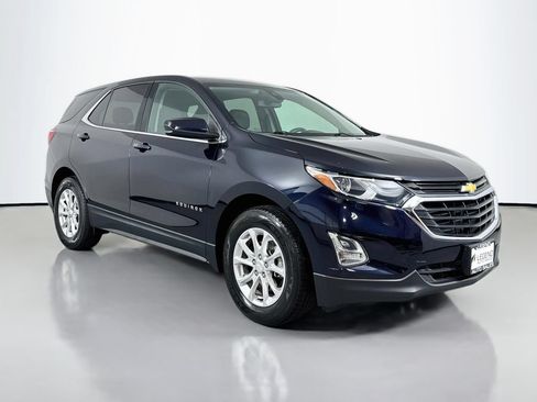 Used 2020 Chevrolet Equinox LT w/ LPO, Floor Liner Package FWD image 4