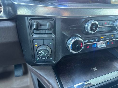 Used 2025 Ford F350 King Ranch w/ Tremor Off-Road Package AWD/4WD image 35
