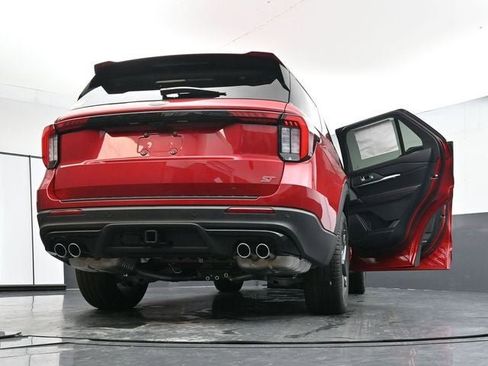 New 2026 Ford Explorer ST image 36