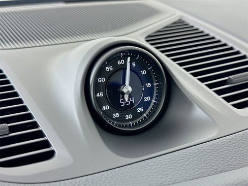 New 2025 Porsche Cayenne S image 17