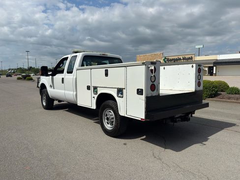 Used 2015 Ford F350 XL w/ Power Equipment Group AWD/4WD image 3