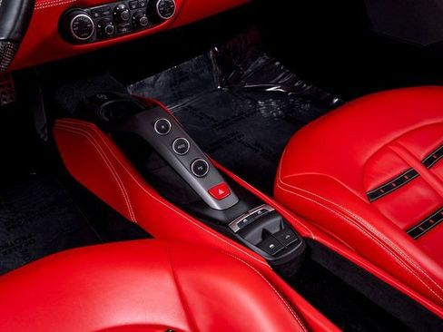 Used 2019 Ferrari 488 Spider image 26