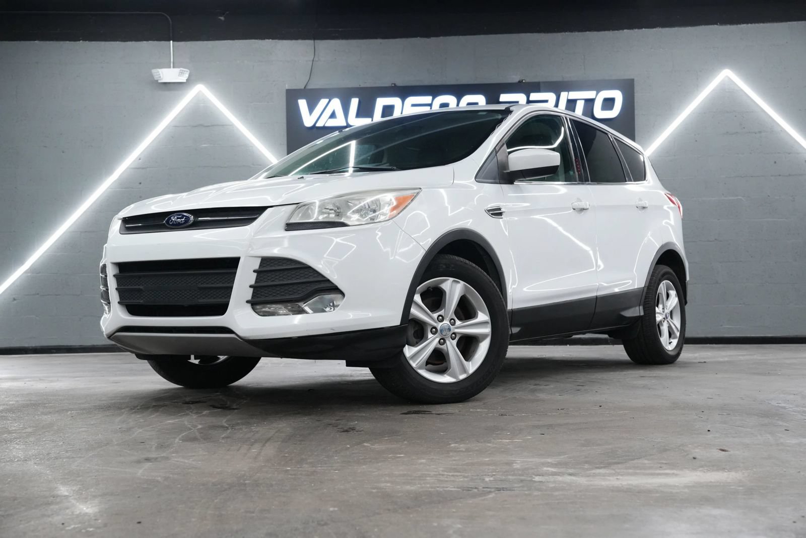 Used 2013 Ford Escape SE FWD image 2