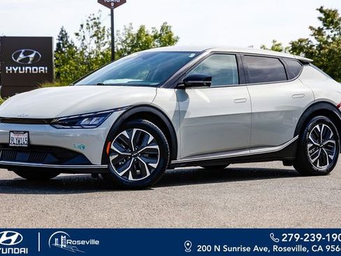 Used 2024 Kia EV6 Light AWD/4WD image 1