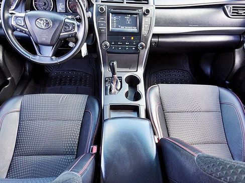 Used 2015 Toyota Camry SE FWD image 20