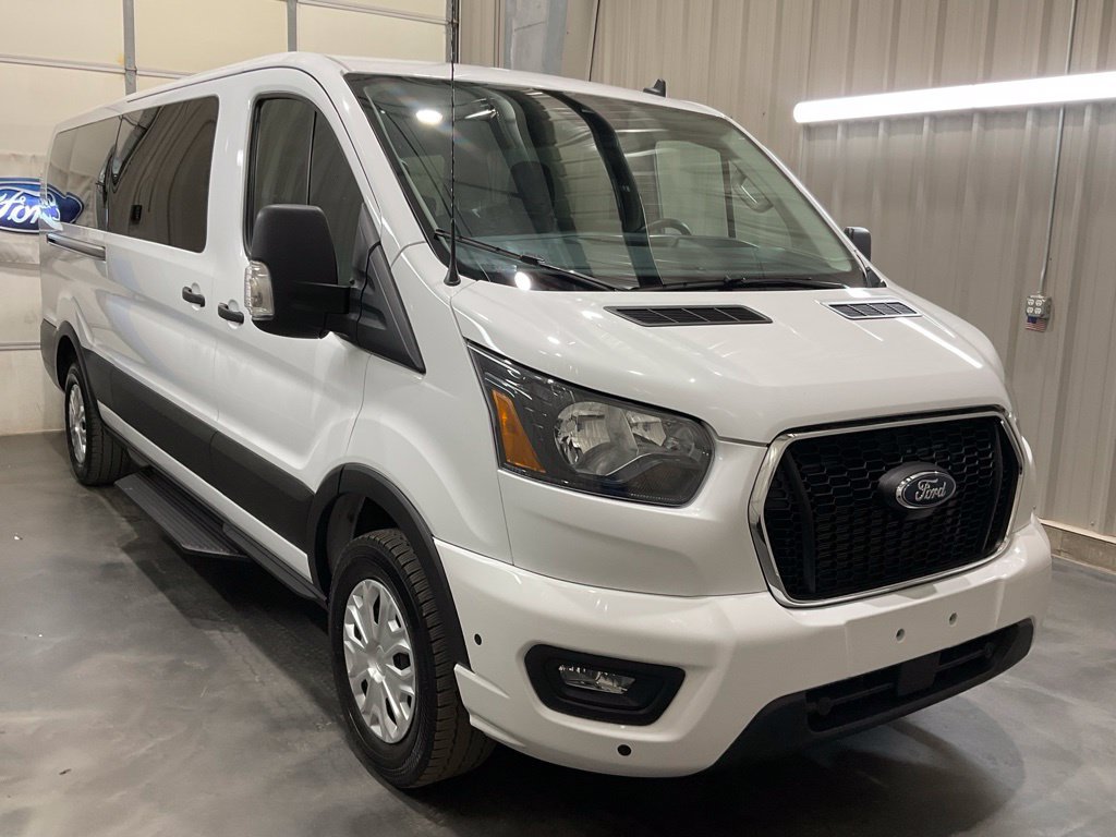 Used 2025 Ford Transit 350 XLT RWD image 2