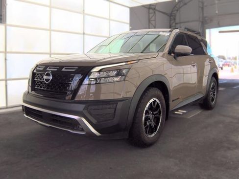Used 2023 Nissan Pathfinder Rock Creek AWD/4WD image 3