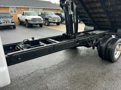 Used 1999 Ford F450 2WD Regular Cab Super Duty image 11