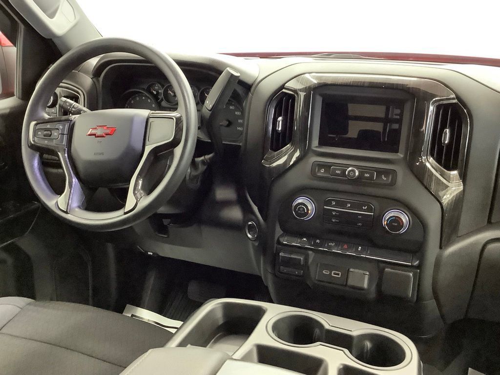 Used 2025 Chevrolet Silverado 1500 Custom AWD/4WD image 33