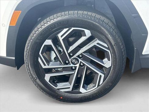 New 2025 Hyundai Tucson Limited image 10