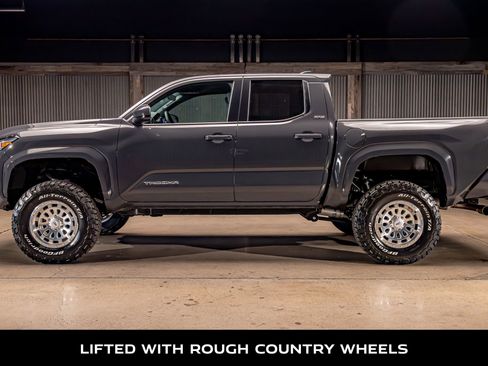 Used 2026 Toyota Tacoma SR5 image 5