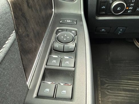 Used 2024 Ford F250 Lariat w/ Lariat Ultimate Package AWD/4WD image 22