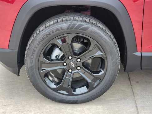 New 2026 Chevrolet Equinox LT w/ Convenience Package II FWD image 11
