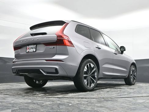 New 2026 Volvo XC60 B5 Plus w/ Protection Package Premier AWD/4WD image 37