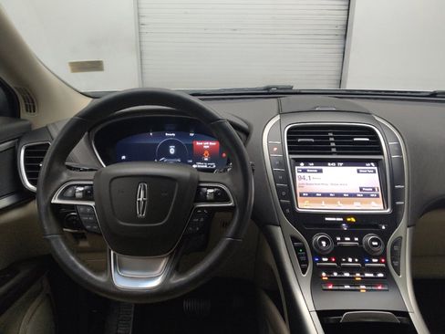 Used 2019 Lincoln Nautilus FWD image 22