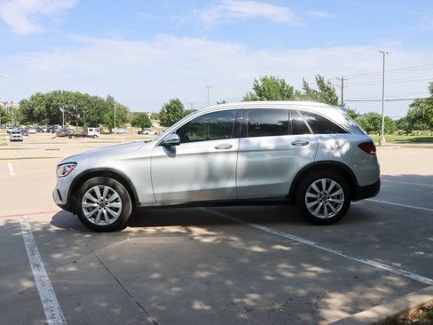 Used 2020 Mercedes-Benz GLC 300 image 4