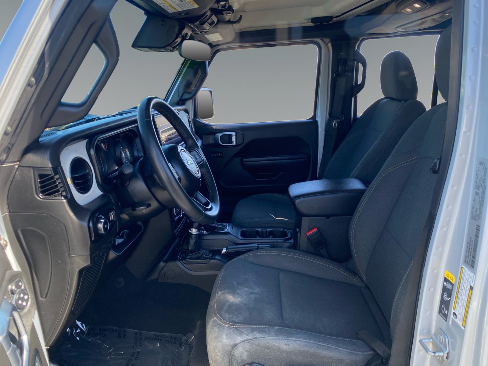 Used 2024 Jeep Wrangler Unlimited Sport AWD/4WD image 9