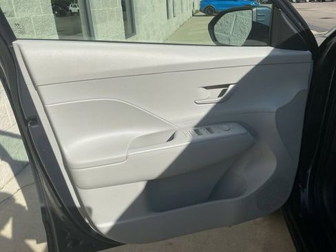 Certified 2025 Hyundai Kona SEL AWD/4WD image 11
