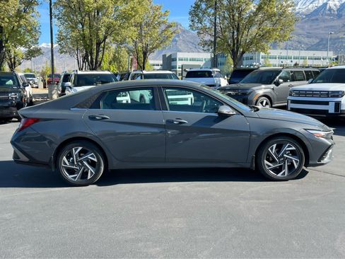 Certified 2026 Hyundai Elantra Limited FWD image 6