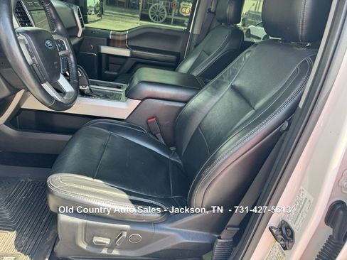 Used 2017 Ford F150 Lariat w/ Equipment Group 502A Luxury image 23