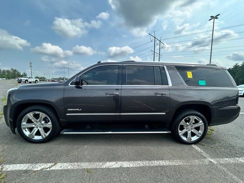 Used 2017 GMC Yukon XL Denali w/ Open Road Package AWD/4WD image 5