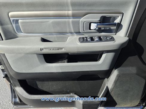 Used 2019 RAM 1500 Big Horn image 23