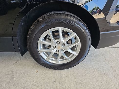 Used 2024 Chevrolet Equinox LS w/ LS Convenience Package FWD image 38