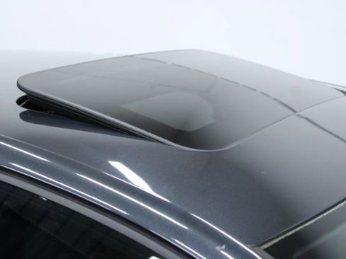 Used 2013 Volkswagen Golf 4-Door image 5