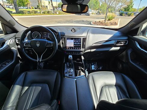 Used 2023 Maserati Levante Modena image 18