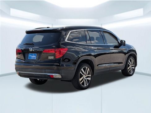 Used 2018 Honda Pilot Touring image 6