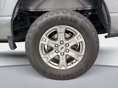 Used 2023 Ford F150 Lariat w/ Trailer Tow Package AWD/4WD image 13