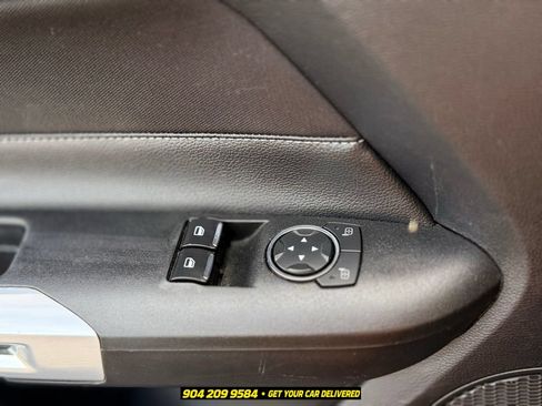 Used 2017 Ford Mustang GT RWD image 10