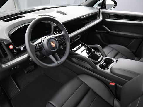 New 2026 Porsche Cayenne AWD/4WD image 4