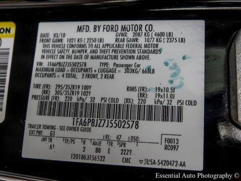 Used 2018 Ford Mustang Shelby GT350 w/ Electronics Package RWD image 29
