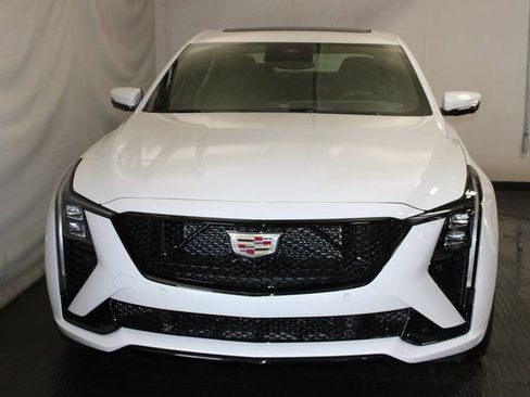 New 2026 Cadillac CT5 V image 3