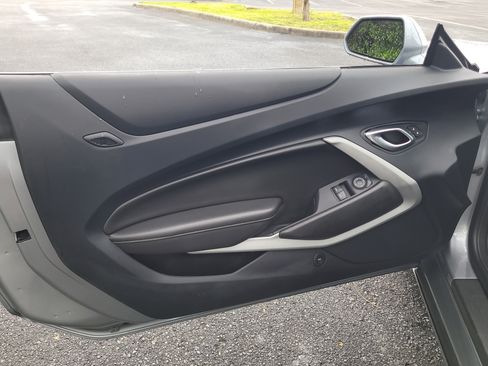 Used 2023 Chevrolet Camaro LT RWD image 11