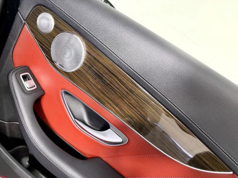 Used 2015 Mercedes-Benz C 400 4MATIC image 39