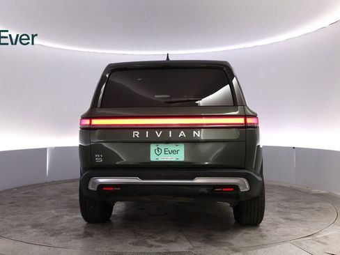 Used 2025 Rivian R1S Adventure AWD/4WD image 15