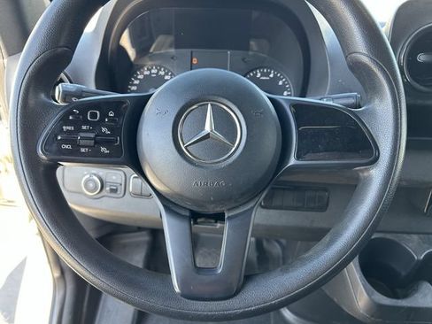 Used 2019 Mercedes-Benz Sprinter 144 image 24