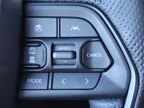 Used 2025 Toyota Tacoma TRD Pro AWD/4WD image 15