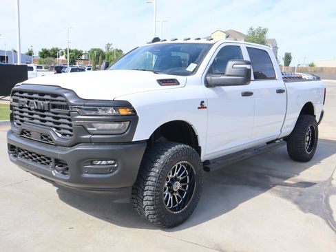 New 2025 RAM 2500 Tradesman AWD/4WD image 10